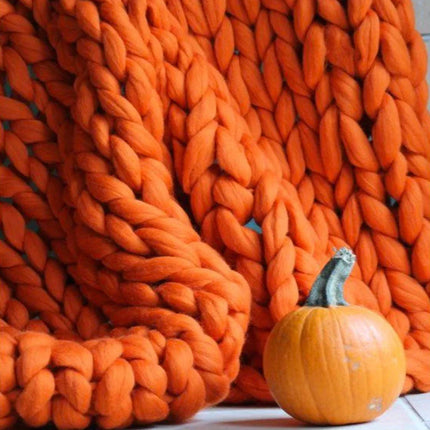 LuxeWool | DIY Chunky XL 1000g Wool Yarn | Soft Texture for Cozy Blankets & Cushions | Perfect for Knitting Projects | Add Warmth & Style to Home Decor