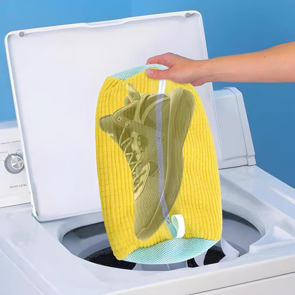 Microfiber Shoe Care Bag | Protects from Water Damage | No Fading or Shrinking | Gentle Cleansing for All Shoe Types | Reusable & Washable | Innovative Shoe Cleaning Accessory with Soft Bristles