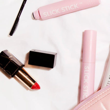 Hair Control Wand | Tame Flyaways | Vegan & Cruelty-Free | Suitable for All Hair Types | Long-Lasting Hold | No Oily Residue | Perfect for Slicked Ponytails & Buns | Easy Application | Natural Ingredients