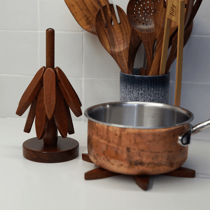 Eco-Friendly Scandinavian-Inspired Trivet Set | Sustainable Wood Heat-Resistant Coasters | Holiday Tree Design | 3 Trivets & 1 Stand | Birch & Walnut | 10x22.5 cm | Kitchen & Dining Decor