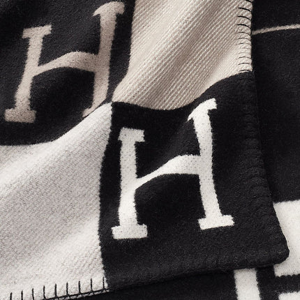 Luxury Wool Cashmere Throw | Ultra-Soft Comfort | Elegant Decor | 140x170 cm | Multiple Colors | 800g