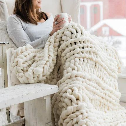 LuxeWool | DIY Chunky XL 1000g Wool Yarn | Soft Texture for Cozy Blankets & Cushions | Perfect for Knitting Projects | Add Warmth & Style to Home Decor