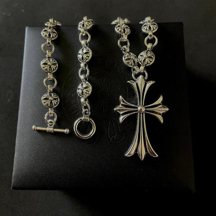 Gothic Cross Necklace | Vintage Silver Finish | Adjustable Chain 50cm to 80cm | Y2K Punk Style | Unisex Fashion Accessories | Retro Pendant Design | Lightweight Durable Materials | Ideal Gift for Goth Lovers