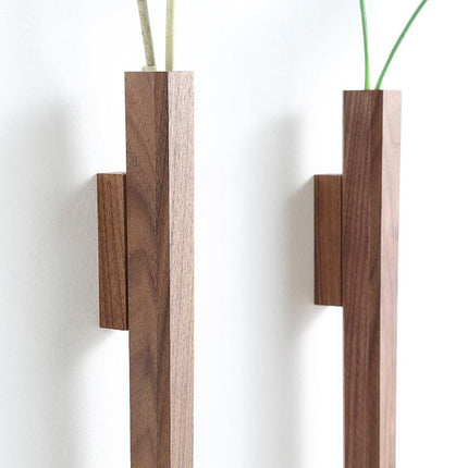 Handcrafted Wooden Spear Wall Vase | Rustic Decor | Includes Watertight Glass Vial | Available in Beech and Walnut | Includes Wall Mount Kit | H 41 cm x W 3.5 cm | Perfect for Flowers or Decorative Items