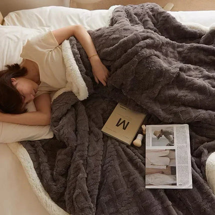 Thick Lambswool and Fleece Winter Blanket | Luxury Warm Layers | Breathable Insulation for Cold Weather Comfort