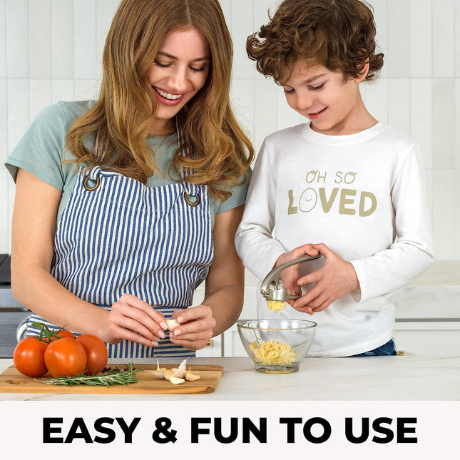 Garlic Press | Ergonomic Soft Handle | Includes Silicone Peeler & Cleaning Brush | Food-Grade Rust-Resistant | Multi-Purpose Mincer for Garlic, Ginger, Seeds & More | Easy to Clean & Use