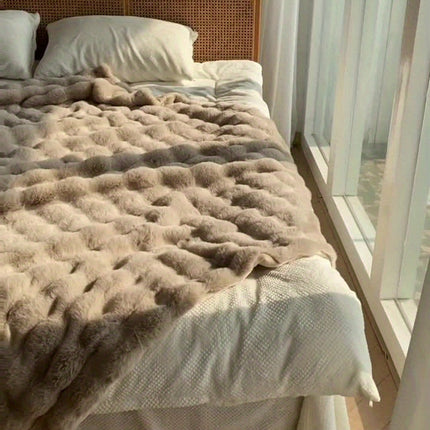 Luxurious Rabbit Fleece Blanket | Hypoallergenic & Tear-Resistant | Plush Comfort for Bed, Sofa & Office | All-Season Warmth | Modern Polka Dot Design | Perfect for Home & Travel