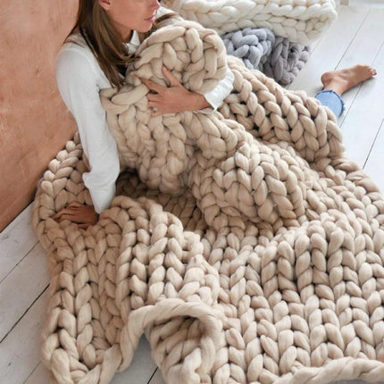 LuxeWool | DIY Chunky XL 1000g Wool Yarn | Soft Texture for Cozy Blankets & Cushions | Perfect for Knitting Projects | Add Warmth & Style to Home Decor