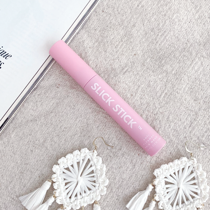 Hair Control Wand | Tame Flyaways | Vegan & Cruelty-Free | Suitable for All Hair Types | Long-Lasting Hold | No Oily Residue | Perfect for Slicked Ponytails & Buns | Easy Application | Natural Ingredients