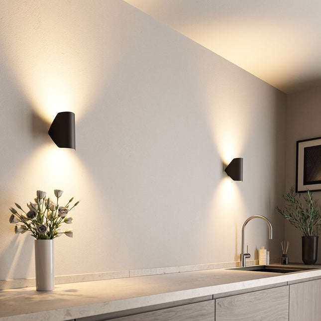 CYGNUS 2.0 | Elegant Wall-Mounted Lighting Fixture | Soft Glare-Free Illumination | Luxurious High-Quality Finish | Perfect for Mood and Accent Lighting | Ideal for Various Interior Styles