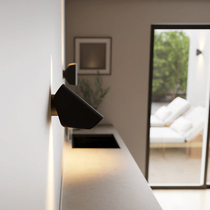 CYGNUS 2.0 | Elegant Wall-Mounted Lighting Fixture | Soft Glare-Free Illumination | Luxurious High-Quality Finish | Perfect for Mood and Accent Lighting | Ideal for Various Interior Styles