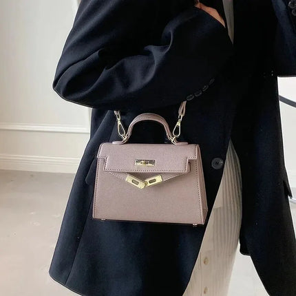 Jarrah Crossbody Bag | Kelly-Style Design | Versatile & Sophisticated | High-Quality Texture | Adjustable Strap | Luxurious Feel | 21x15x7cm | Iconic Style for Every Occasion
