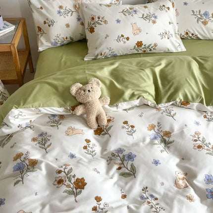 BlossomDream Bedding Set | Soft Polyester Cotton Blend | Pink Floral Duvet Cover & Pillowcases | Elegant Bedroom Decor | Fits Double, Full & Queen Beds