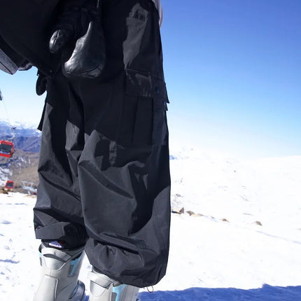 Unisex | Warm Baggy Ski Pants | Cold Weather Gear | Roomy Fit | Practical Pockets | Outdoor Activities | Men's & Women's Comfort | Winter Sports Wear