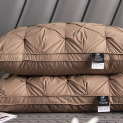 Goose Down Royalty | Hypoallergenic Pillow | 100% Goose Down Filling | Soft and Breathable | Perfect Neck Support | High-Quality Sleep Experience