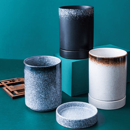 Ceramic Base Japanese-Style Utensil Holder | Kitchen Countertop Organizer | Elegant Storage for Cooking Utensils | Space-Saving Decorative Solution | Ideal for Culinary Enthusiasts