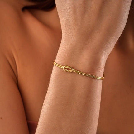 Visconte | Unisex Love Knot Bracelet | Stainless Steel | Adjustable 17-20.5 cm | Waterproof & Hypoallergenic | Symbol of Connection