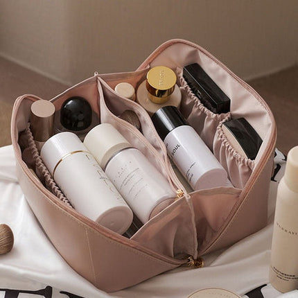 BECKY | Chic Makeup Organizer | Luxurious Design | Generous Storage | Versatile Beauty Essential