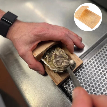 Compact Oyster Opener Clamp | Safe & Easy Shell Opening Tool | User-Friendly Design | Kitchen Essential | Wood Material | 13x8x8 cm | Ideal for Home Use