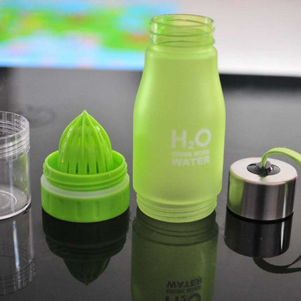 Portable Leak-Proof Frosted Plastic Water Infuser Bottle | 650ml Capacity | Easy Clean | Perfect for Fruit Infusions
