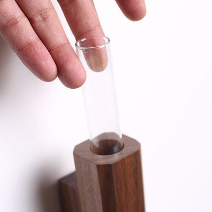Handcrafted Wooden Spear Wall Vase | Rustic Decor | Includes Watertight Glass Vial | Available in Beech and Walnut | Includes Wall Mount Kit | H 41 cm x W 3.5 cm | Perfect for Flowers or Decorative Items