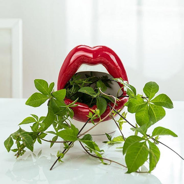 Ceramic Planter with Pouty Lips Design | Fun & Whimsical | Red, Pink, Purple | Durable & Handmade | Heat Resistant & Windproof | Indoor Decoration for Home or Office | Gift Idea | 12x6 cm | 1 Piece