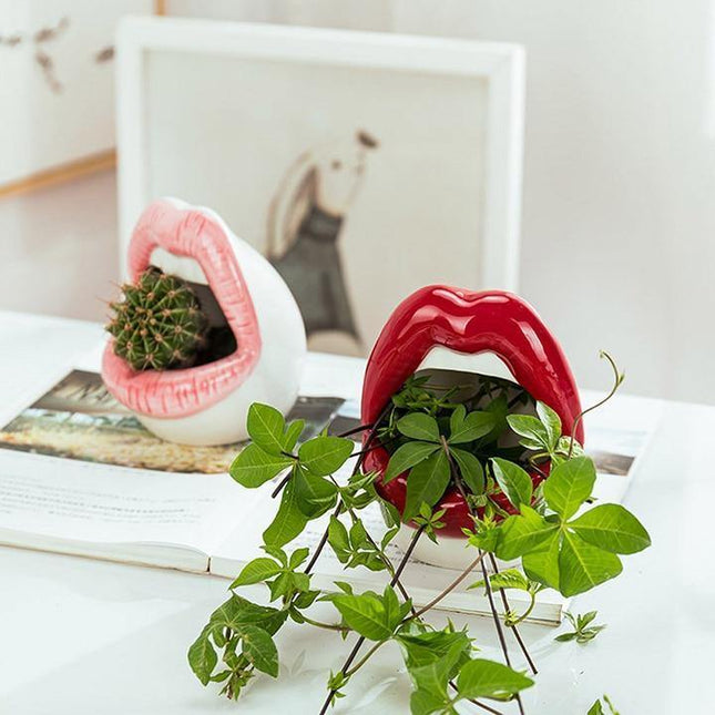 Ceramic Planter with Pouty Lips Design | Fun & Whimsical | Red, Pink, Purple | Durable & Handmade | Heat Resistant & Windproof | Indoor Decoration for Home or Office | Gift Idea | 12x6 cm | 1 Piece