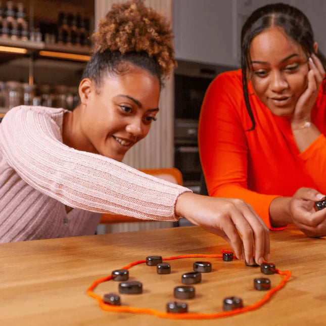 Magnetic Folding Chess Board Set with Portable Pieces | MagChess™